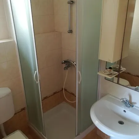 Fuer 3 Personen Ca, 30 M Sup2 In Dubrovnik, Dalmatien Neretva アパート *